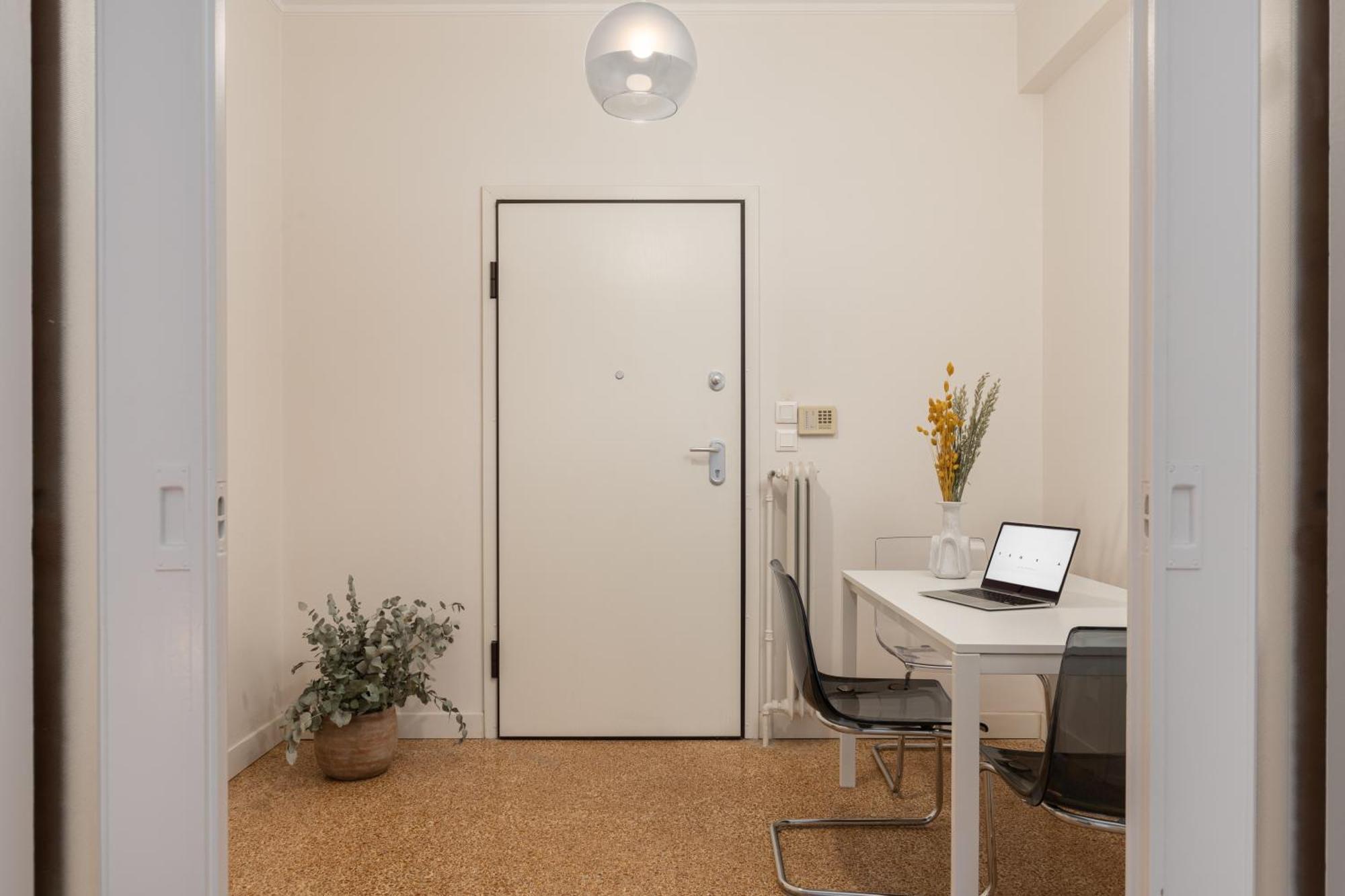 Peaceful Apartment In Neapoli, Exarcheia Атина Екстериор снимка