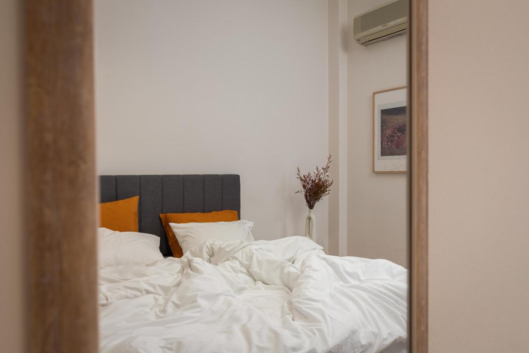 Peaceful Apartment In Neapoli, Exarcheia Атина Екстериор снимка
