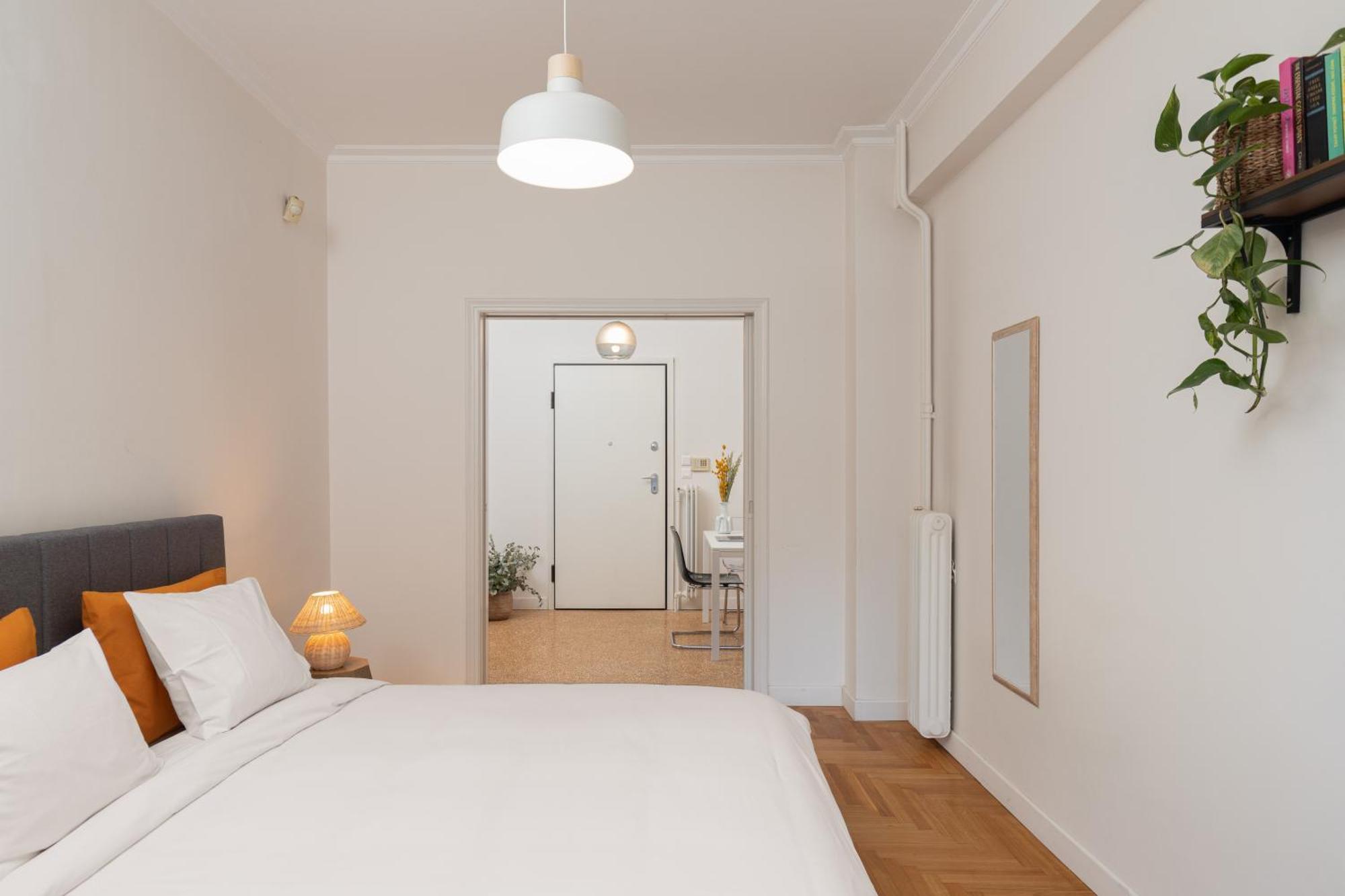 Peaceful Apartment In Neapoli, Exarcheia Атина Екстериор снимка
